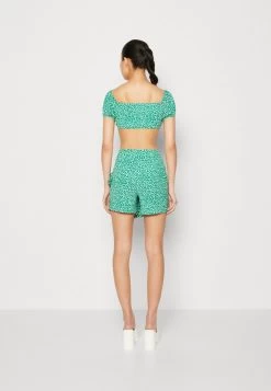 Even&Odd Shorts - Dark Green 8 Even&Odd Shorts - Dark Green -Even&Odd 5a730e8ccb0340f8807ff72359e34d93