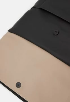 Even&Odd Tagesrucksack - 802 - Black_704 - Beige 10 Even&Odd Tagesrucksack - 802 - Black_704 - Beige -Even&Odd 5b51eeeb7eaa4ee7bf92e9da7692699e