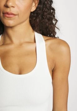 Top - Off-white 11 Top - Off-white -Even&Odd 7e4b002c163e4f2a83166a8db507c26f