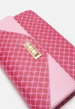 Even&Odd Umhängetasche - Pink -Even&Odd bee7944dc5d14823ac80e2435c950524